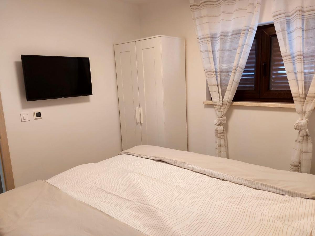 Apartman S Dvije Spavace Sobe Poreč Exterior foto